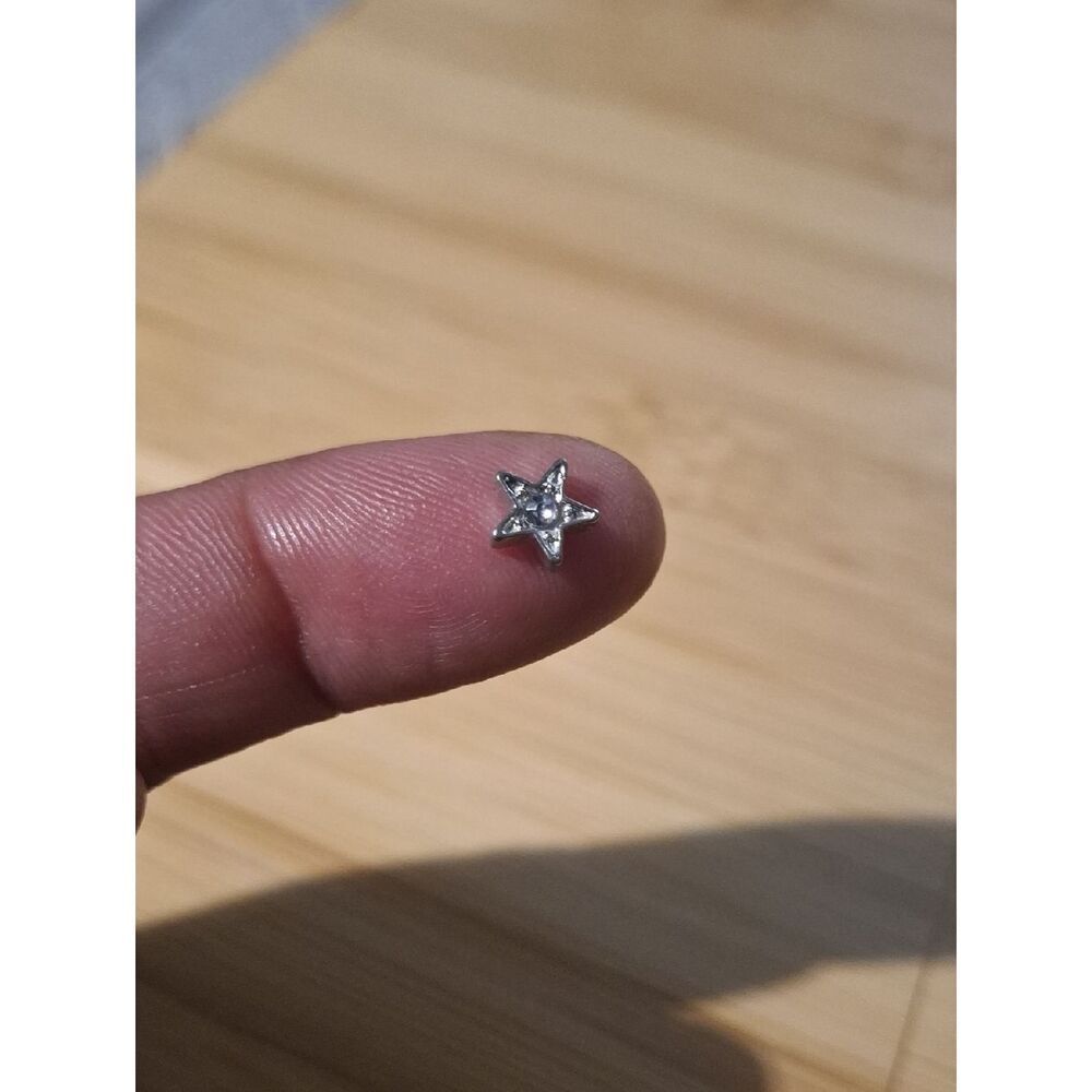 Star Charm With Rhinestones For Floating Lockets - Picture 3 of 4